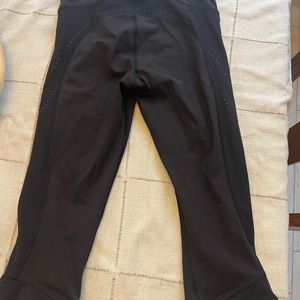 Lululemon Race with Grace crop leggings, like new no pilling re…
